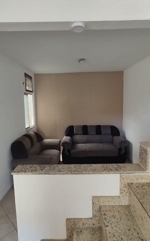 Casa à venda com 100m², 2 quartos e sem vaga Casa à venda com 100m², 2 quartos e sem vagaSala