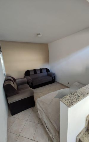 Casa à venda com 100m², 2 quartos e sem vaga Casa à venda com 100m², 2 quartos e sem vagaSala