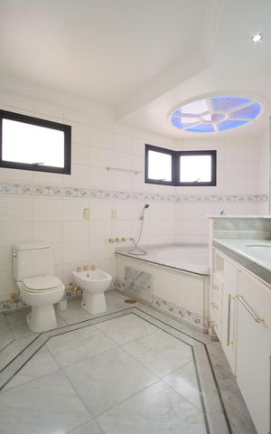 Apartamento à venda com 200m², 3 quartos e 3 vagasBanheiro da Suíte 3
