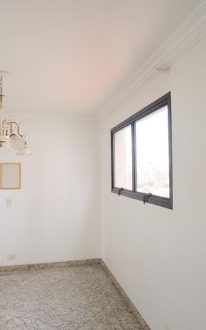 Apartamento à venda com 200m², 3 quartos e 3 vagasCopa
