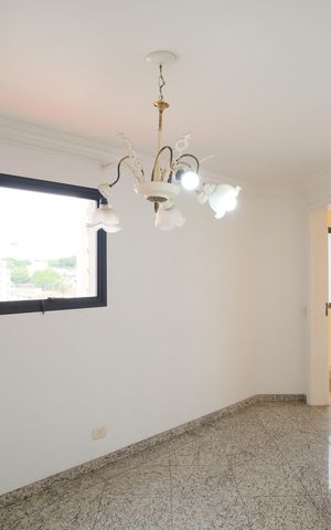 Apartamento à venda com 200m², 3 quartos e 3 vagasCopa
