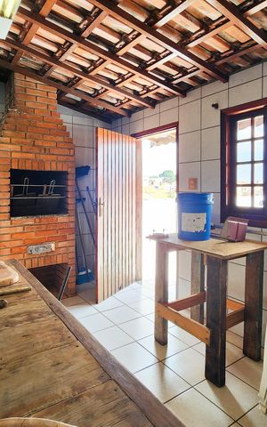 Casa à venda com 320m², 3 quartos e 2 vagas Casa à venda com 320m², 3 quartos e 2 vagasTerraço