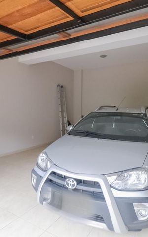 Casa à venda com 218m², 3 quartos e 2 vagas Casa à venda com 218m², 3 quartos e 2 vagasÁrea comum