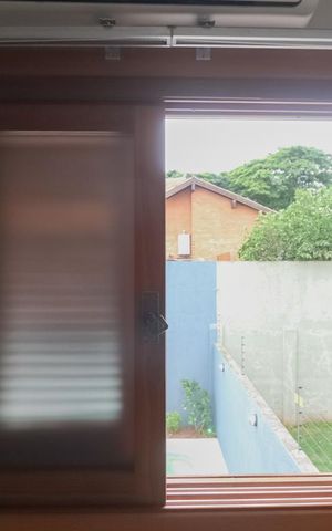 Casa à venda com 218m², 3 quartos e 2 vagas Casa à venda com 218m², 3 quartos e 2 vagasVista - Quarto 2
