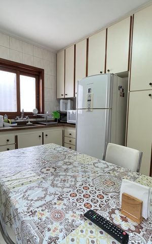 Casa à venda com 200m², 3 quartos e 2 vagas Casa à venda com 200m², 3 quartos e 2 vagasCozinha