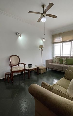 Casa à venda com 200m², 3 quartos e 2 vagas Casa à venda com 200m², 3 quartos e 2 vagasSala