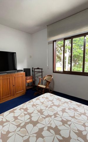 Casa à venda com 200m², 3 quartos e 2 vagas Casa à venda com 200m², 3 quartos e 2 vagasSuíte