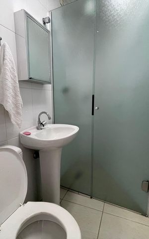Casa à venda com 200m², 3 quartos e 2 vagas Casa à venda com 200m², 3 quartos e 2 vagasBanheiro Social 3