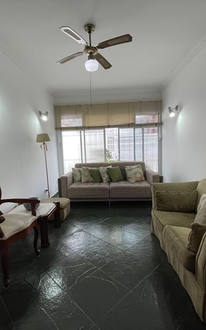 Casa à venda com 200m², 3 quartos e 2 vagas Casa à venda com 200m², 3 quartos e 2 vagasSala