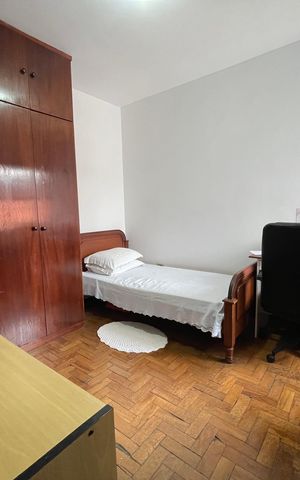 Casa à venda com 200m², 3 quartos e 2 vagas Casa à venda com 200m², 3 quartos e 2 vagasQuarto 1