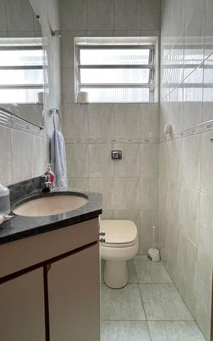 Casa à venda com 200m², 3 quartos e 2 vagas Casa à venda com 200m², 3 quartos e 2 vagasBanheiro Social 2