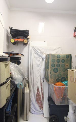 Casa à venda com 220m², 3 quartos e 2 vagasDespensa