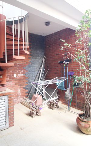 Casa à venda com 220m², 3 quartos e 2 vagasÁrea comum