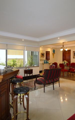 Apartamento à venda com 215m², 4 quartos e 2 vagasSala