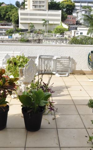 Casa à venda com 100m², 3 quartos e 1 vagaÁrea Externa