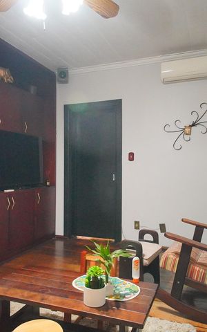 Casa para alugar com 271m², 3 quartos e 3 vagasSala