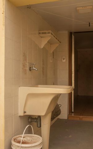 Casa à venda com 141m², 2 quartos e 1 vagaÁrea de Serviço