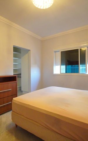 Casa de condomínio para alugar com 270m², 3 quartos e 4 vagasSuíte 3