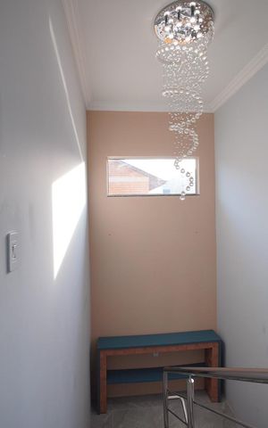 Casa de condomínio para alugar com 270m², 3 quartos e 4 vagasCorredor