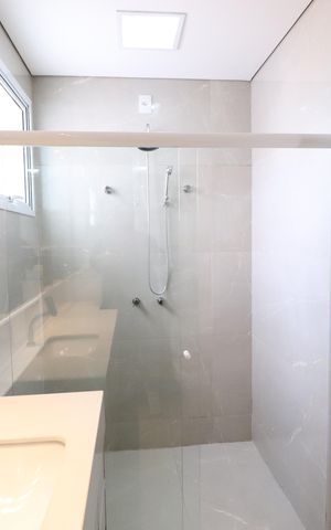 Casa para alugar com 245m², 4 quartos e 3 vagasBanheiro do Quarto 4
