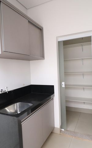 Casa para alugar com 245m², 4 quartos e 3 vagasÁrea de Serviço
