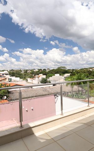 Casa para alugar com 245m², 4 quartos e 3 vagasSacada