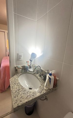Apartamento à venda com 57m², 2 quartos e 1 vaga Apartamento à venda com 57m², 2 quartos e 1 vagaBanheiro da Suíte