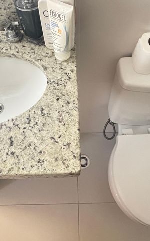 Apartamento à venda com 57m², 2 quartos e 1 vaga Apartamento à venda com 57m², 2 quartos e 1 vagaBanheiro da Suíte