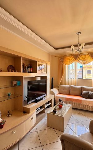 Apartamento à venda com 64m², 2 quartos e 2 vagasSala
