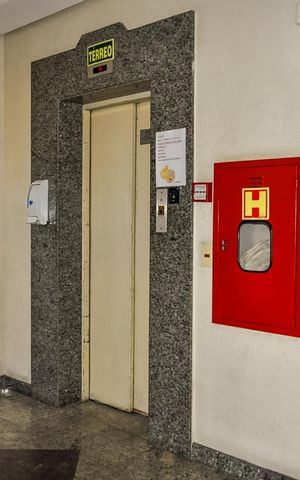Apartamento à venda com 98m², 1 quarto e 2 vagas Apartamento à venda com 98m², 1 quarto e 2 vagasÁrea comum