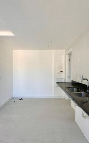 Apartamento à venda com 159m², 4 quartos e 1 vaga Apartamento à venda com 159m², 4 quartos e 1 vagaCozinha