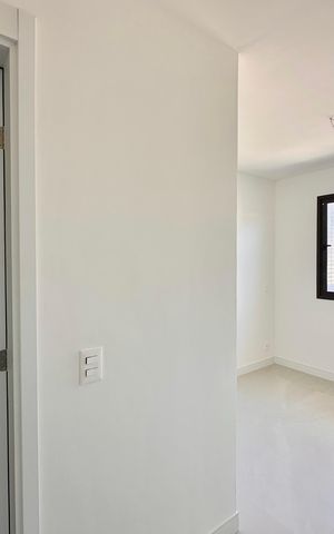 Apartamento à venda com 159m², 4 quartos e 1 vaga Apartamento à venda com 159m², 4 quartos e 1 vagaQuarto 2 - Suite