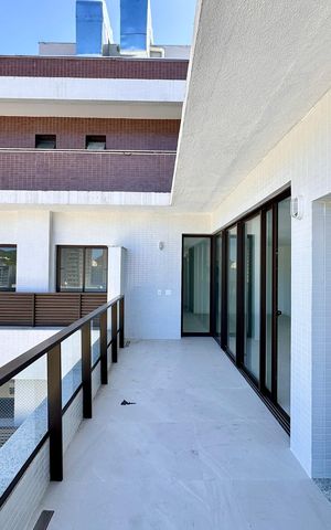 Apartamento à venda com 159m², 4 quartos e 1 vaga Apartamento à venda com 159m², 4 quartos e 1 vagaVaranda