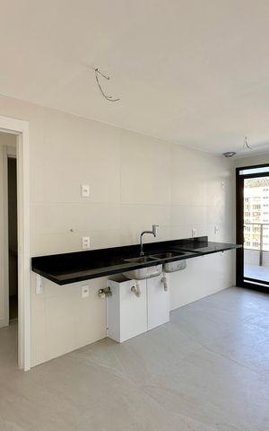 Apartamento à venda com 159m², 4 quartos e 1 vaga Apartamento à venda com 159m², 4 quartos e 1 vagaCozinha