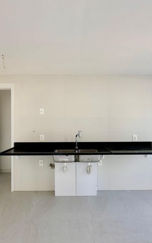 Apartamento à venda com 159m², 4 quartos e 1 vaga Apartamento à venda com 159m², 4 quartos e 1 vagaCozinha