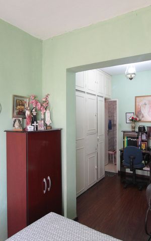 Casa à venda com 180m², 3 quartos e 2 vagasSuite