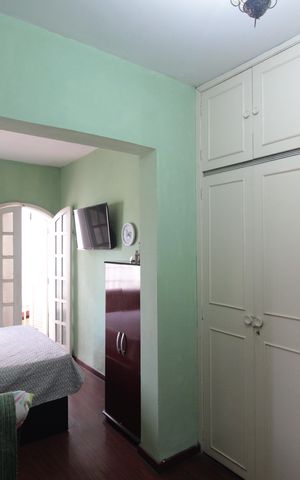 Casa à venda com 180m², 3 quartos e 2 vagasSuite