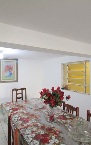 Casa à venda com 180m², 3 quartos e 2 vagasCasa 2 | Sala e Copa