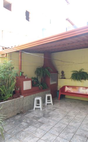 Casa à venda com 180m², 3 quartos e 2 vagasCasa 2 | Área de Serviço