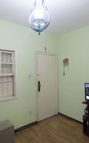 Casa à venda com 180m², 3 quartos e 2 vagasSala