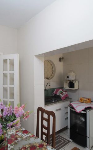 Casa à venda com 180m², 3 quartos e 2 vagasCozinha