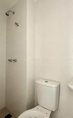 Apartamento à venda com 158m², 3 quartos e 1 vaga Apartamento à venda com 158m², 3 quartos e 1 vagaBanheiro da Suíte 4
