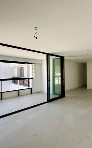 Apartamento à venda com 158m², 3 quartos e 1 vaga Apartamento à venda com 158m², 3 quartos e 1 vagaSala