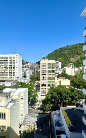Apartamento à venda com 158m², 3 quartos e 1 vaga Apartamento à venda com 158m², 3 quartos e 1 vagaVista