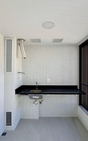 Apartamento à venda com 158m², 3 quartos e 1 vaga Apartamento à venda com 158m², 3 quartos e 1 vagaÁrea de Serviço