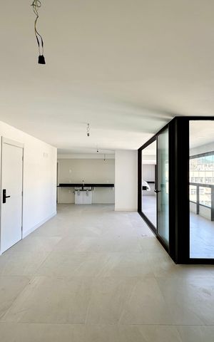 Apartamento à venda com 158m², 3 quartos e 1 vaga Apartamento à venda com 158m², 3 quartos e 1 vagaSala