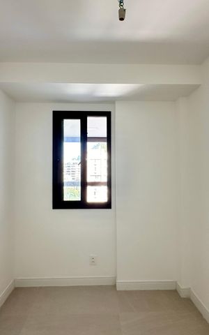 Apartamento à venda com 158m², 3 quartos e 1 vaga Apartamento à venda com 158m², 3 quartos e 1 vagaSuíte 4