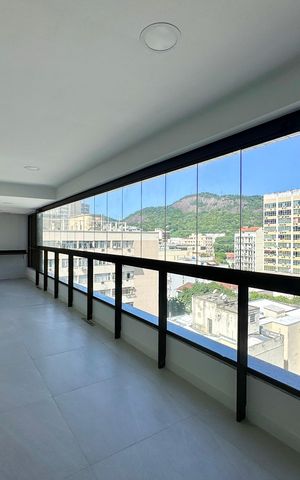 Apartamento à venda com 158m², 3 quartos e 1 vaga Apartamento à venda com 158m², 3 quartos e 1 vagaSala