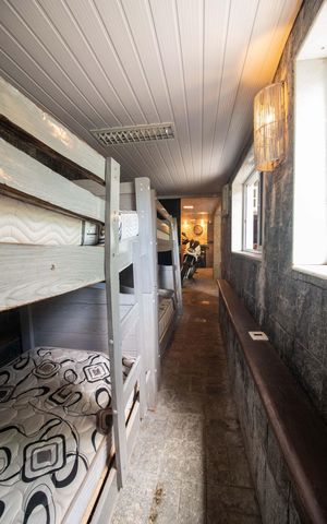 Casa para alugar com 250m², 6 quartos e 2 vagas Casa para alugar com 250m², 6 quartos e 2 vagasQuarto 2