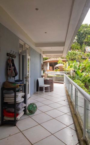 Casa para alugar com 250m², 6 quartos e 2 vagas Casa para alugar com 250m², 6 quartos e 2 vagasVaranda da Sala